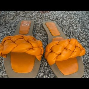 Orange summer braid sandals worn once size 9